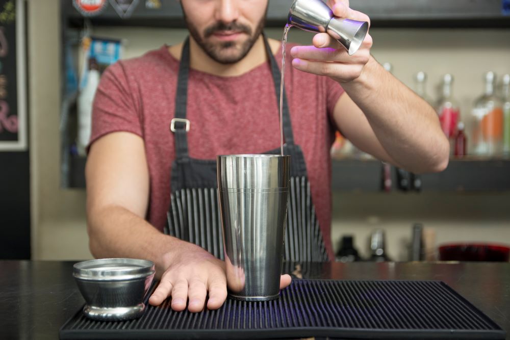 A mixer képzés Debrecenben vizsgalehetőséget is biztosít, ahol nemzetközileg elismert bizonyítványt szerezhetsz.